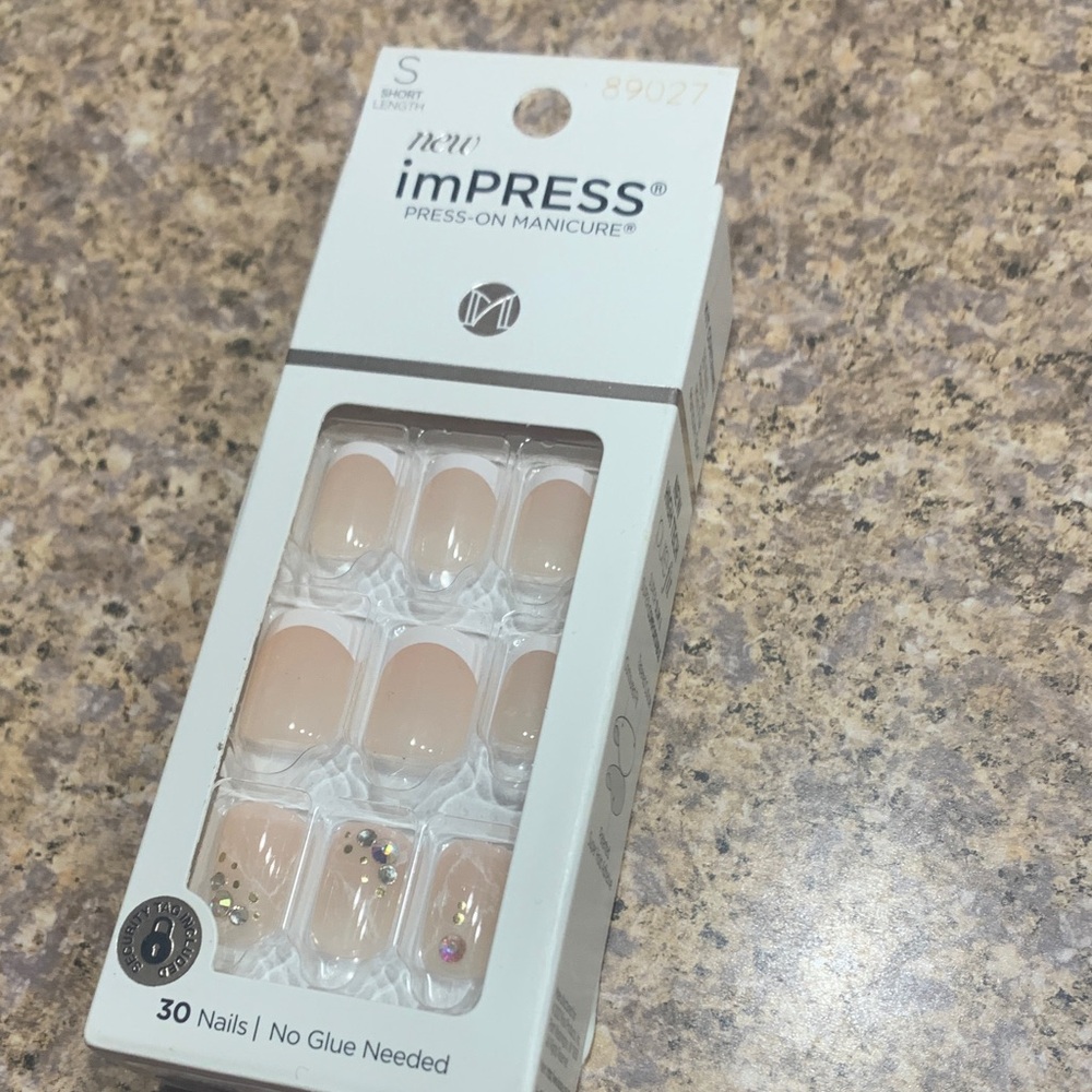 imPRESS Press-On Manicure - Soft Beige